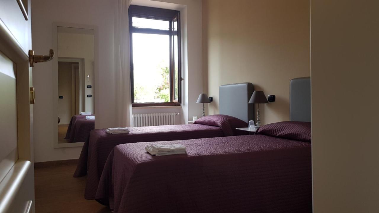 Il Casale Degli Ulivi - Agriturismo - Tenimenti Leone Lanuvio Екстериор снимка