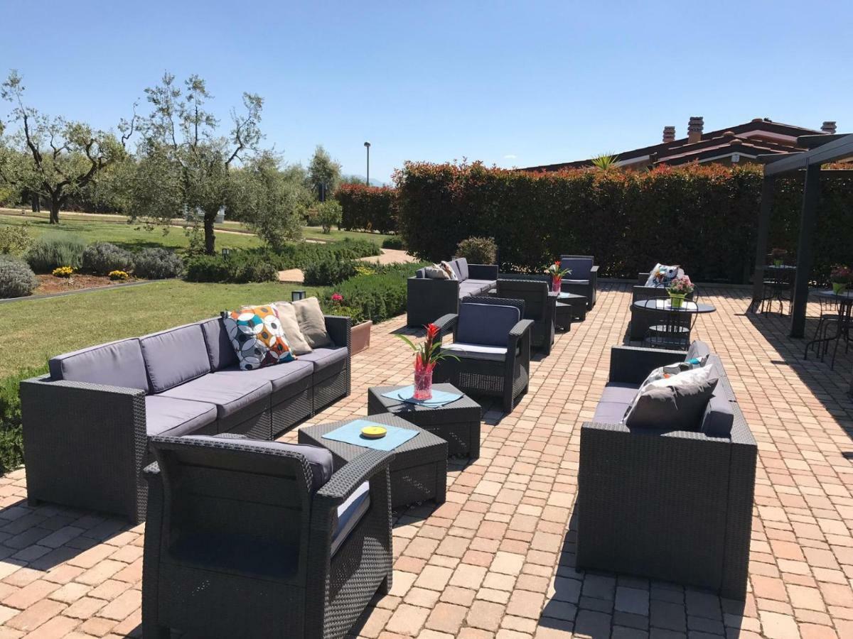 Il Casale Degli Ulivi - Agriturismo - Tenimenti Leone Lanuvio Екстериор снимка