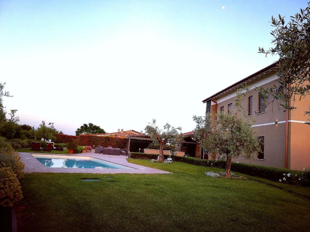 Il Casale Degli Ulivi - Agriturismo - Tenimenti Leone Lanuvio Екстериор снимка